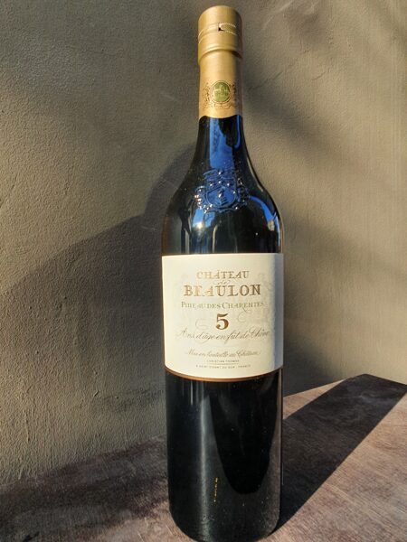 NV Château de Beaulon, Pineau des Charentes, 10 Ans, France